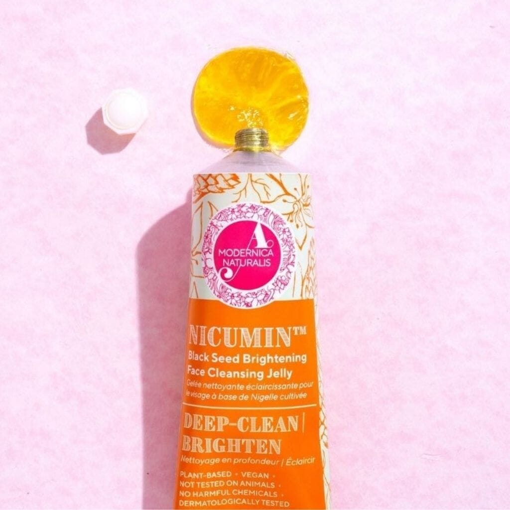 Brightening and Firming Bestsellers Bundle - With a skin-firming body oil, around-the-eye skin firming cream and a skin-brightening face wash Beauty set The Ayurveda Experience