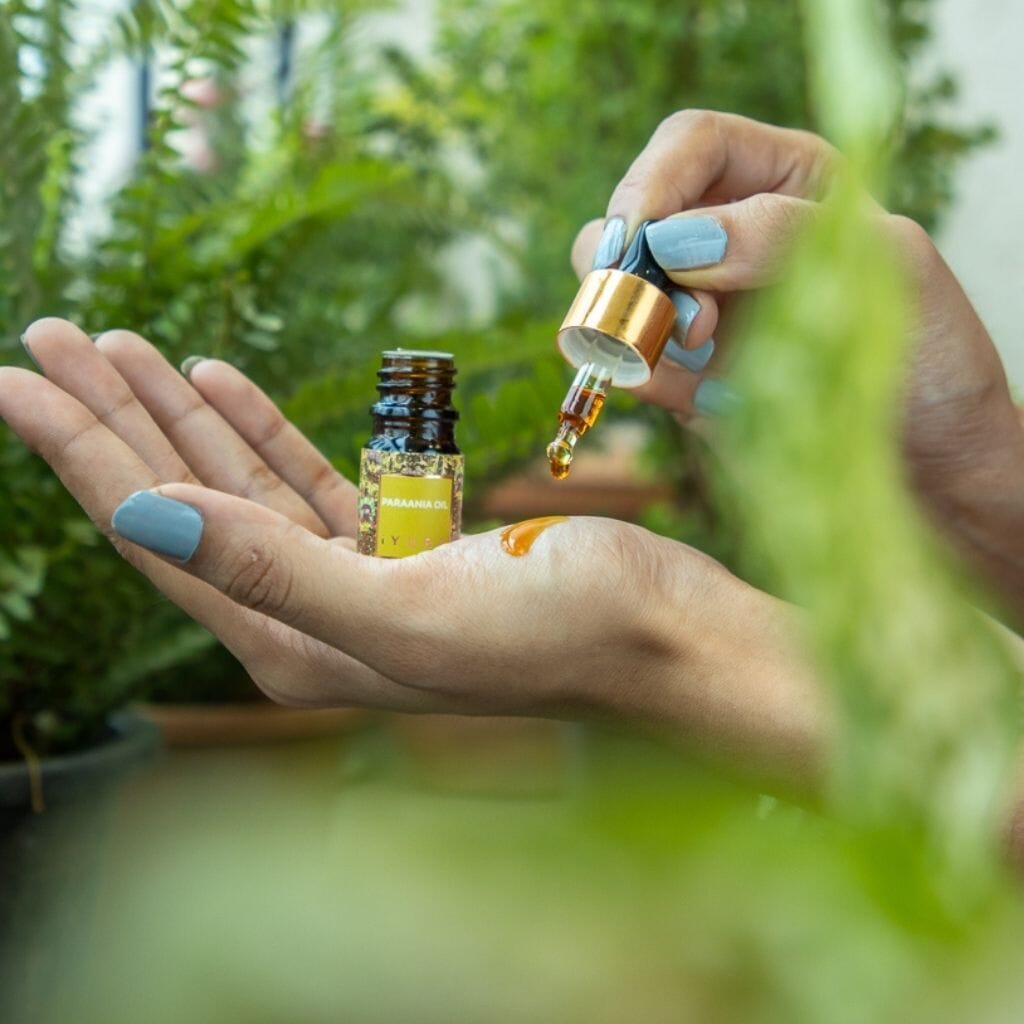 Mini Paraania Face Oil for Dark Spots - Best Face Moisturizer for Acne-Prone Skin, Blackheads, Uneven Skin Tone Face oil iYURA