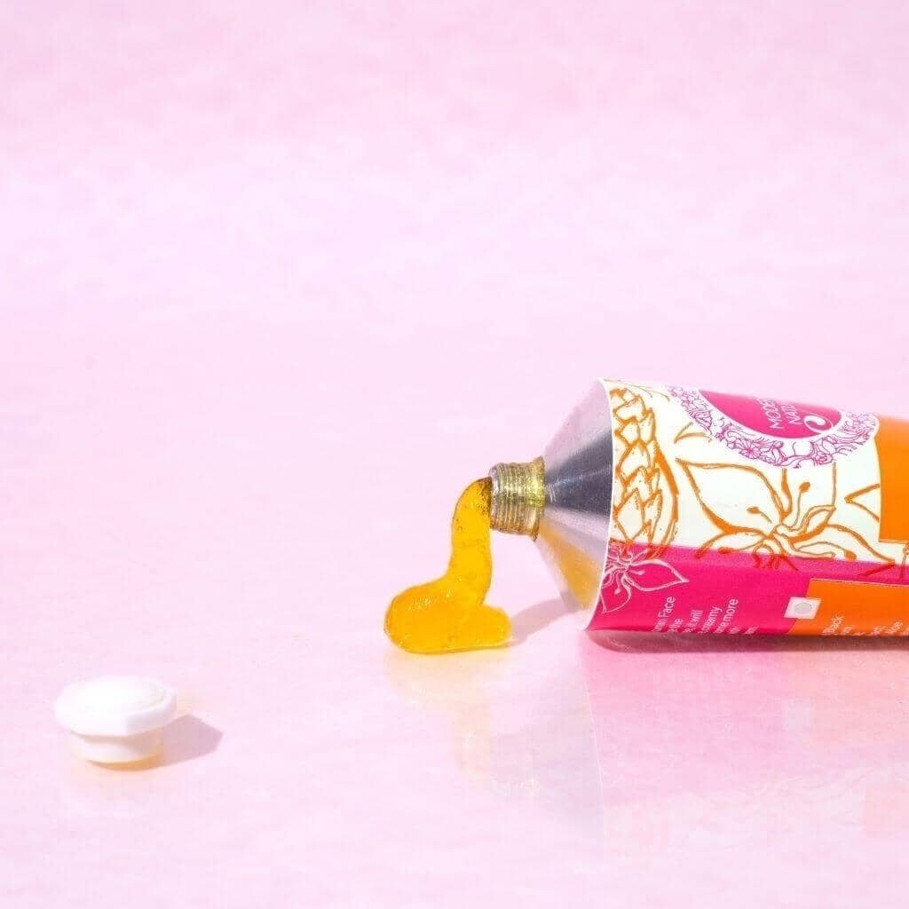 Nicumin Black Seed Brightening Face Cleansing Jelly - With Potent Extracts of Kalonji Seed, Licorice and Saffron Enriched With Niacinamide Face wash A Modernica Naturalis